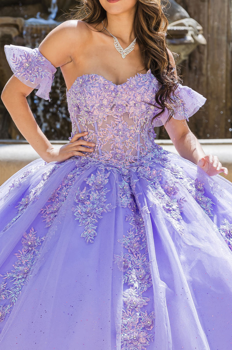 Sweetheart strapless neckline with bodice corset. PQ1026 by Bella Couture