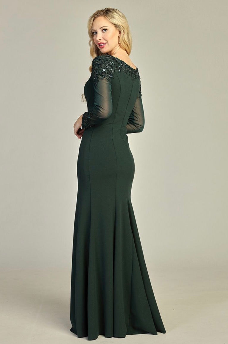Long sleeves dress for your special event. 7922K BY LET´S CORP