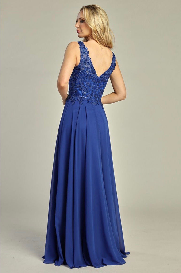 Embellished with sequins. A-line skirt. 7928K BY LET´S CORP