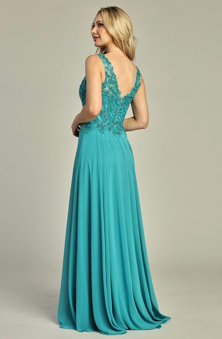 Embellished with sequins. A-line skirt. 7928K BY LET´S CORP