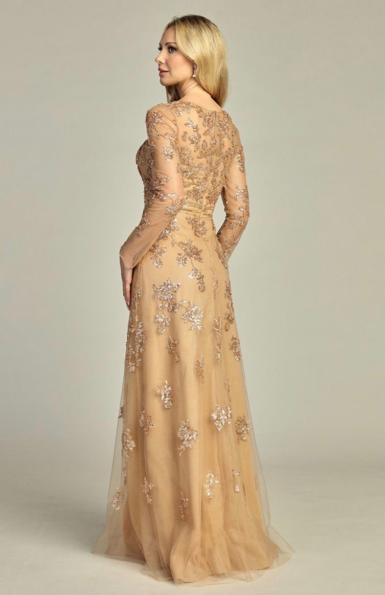 Long sleeves dress for your special event. 7960K BY LET´S CORP