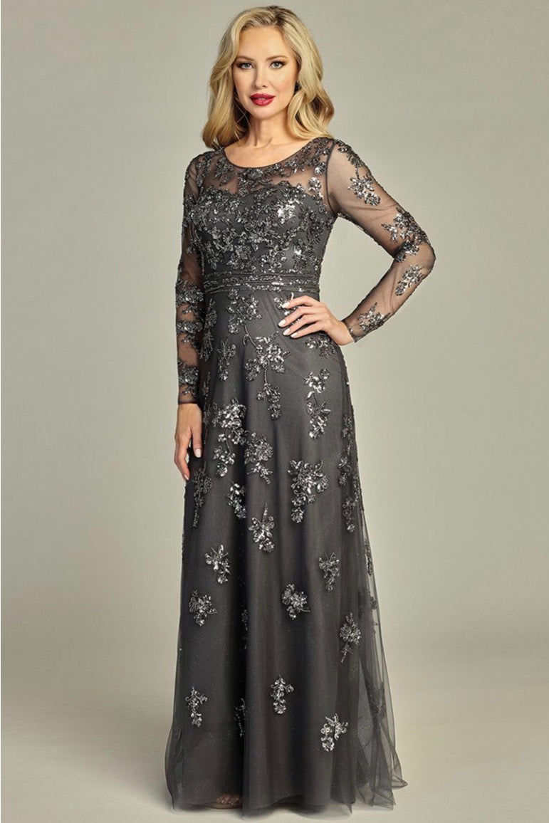 Long sleeves dress for your special event. 7960K BY LET´S CORP