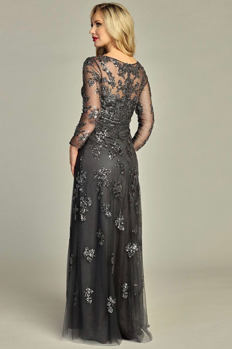 Long sleeves dress for your special event. 7960K BY LET´S CORP