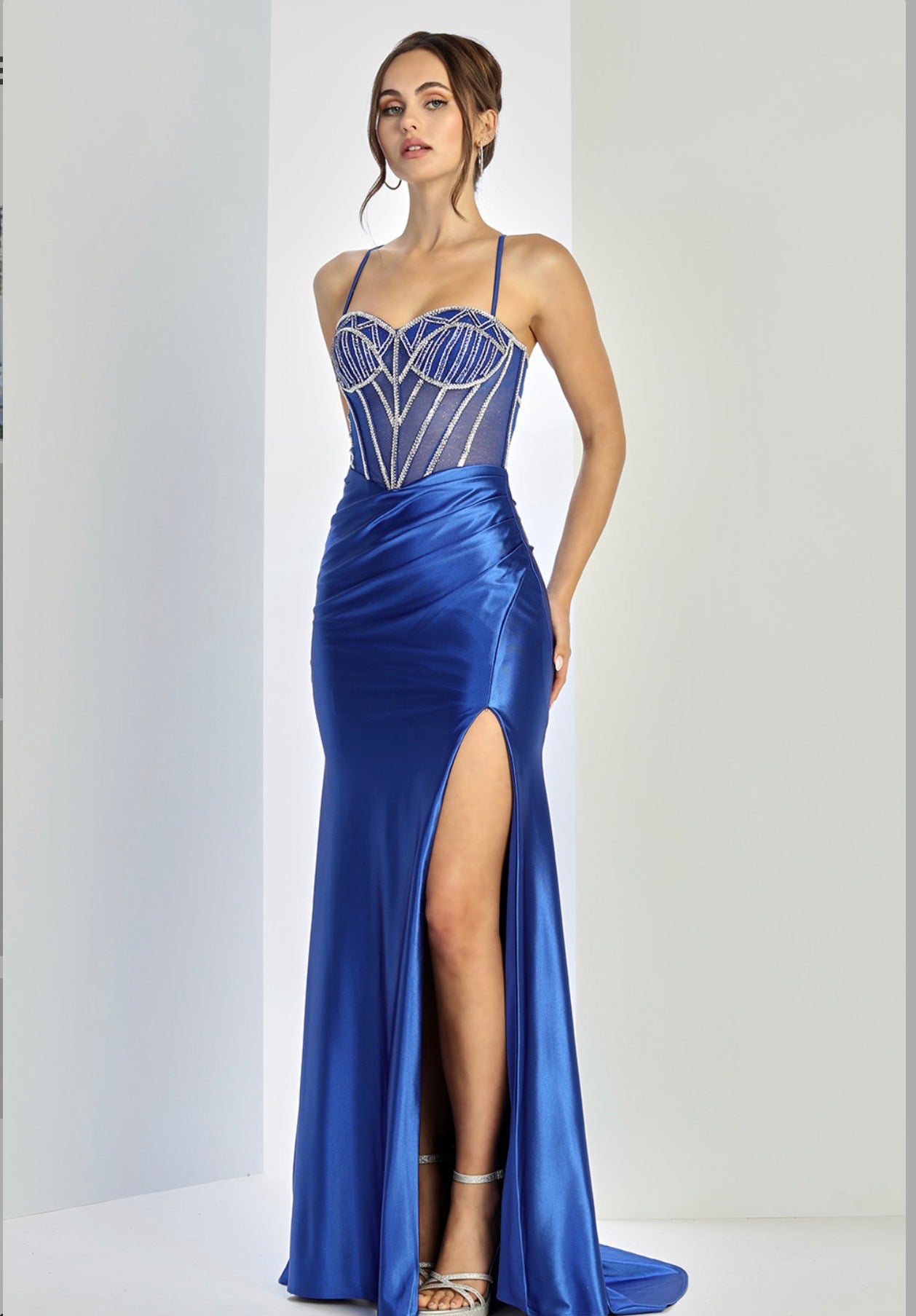 A stunning choice for a memorable night! 3267 BY ADORA DESIGN