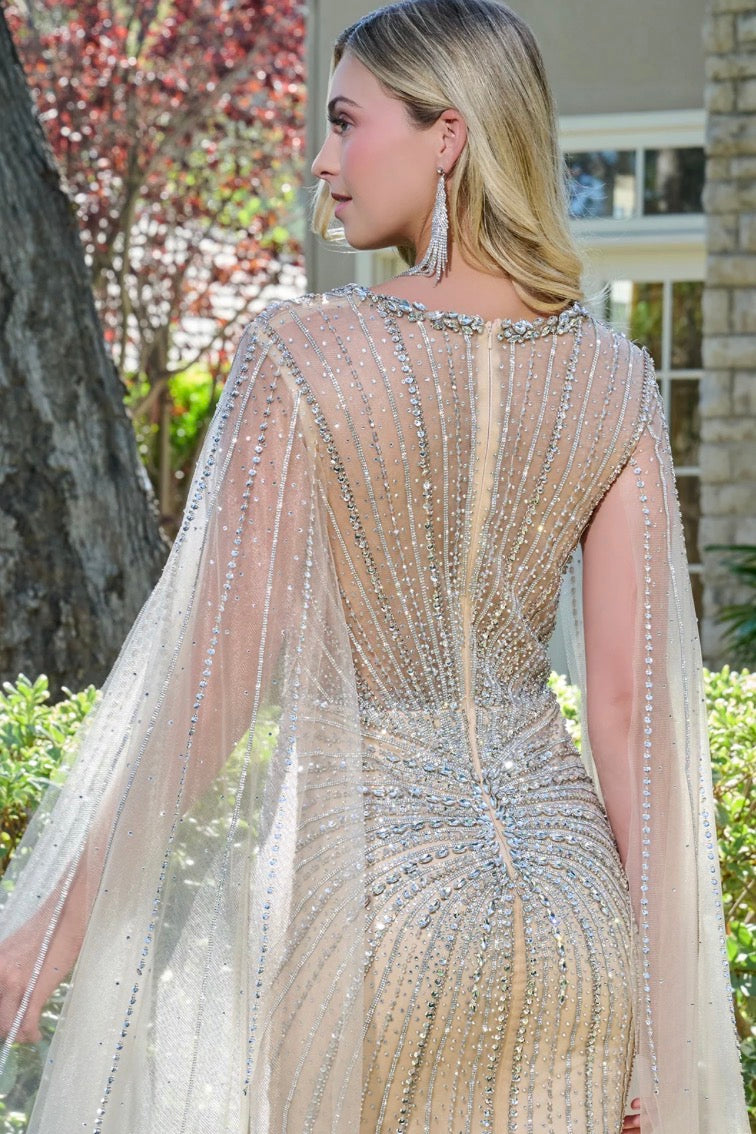 Make a sophisticated statement in this floor-length fitted evening gown. GL3666 BY ELIZABETH K