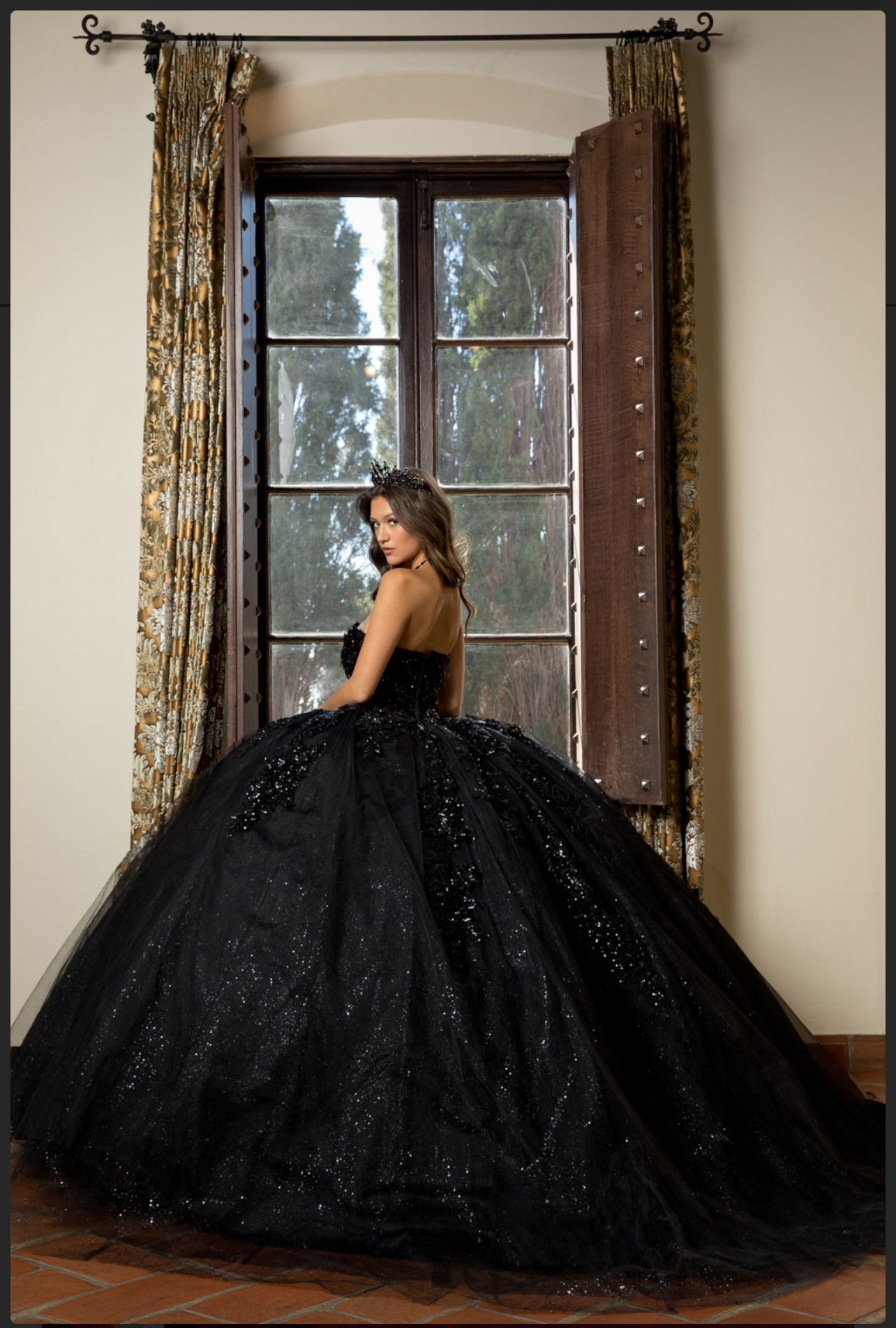 Detachable Sleeve, Sweetheart Neckline. PQ1070 by Bella Couture