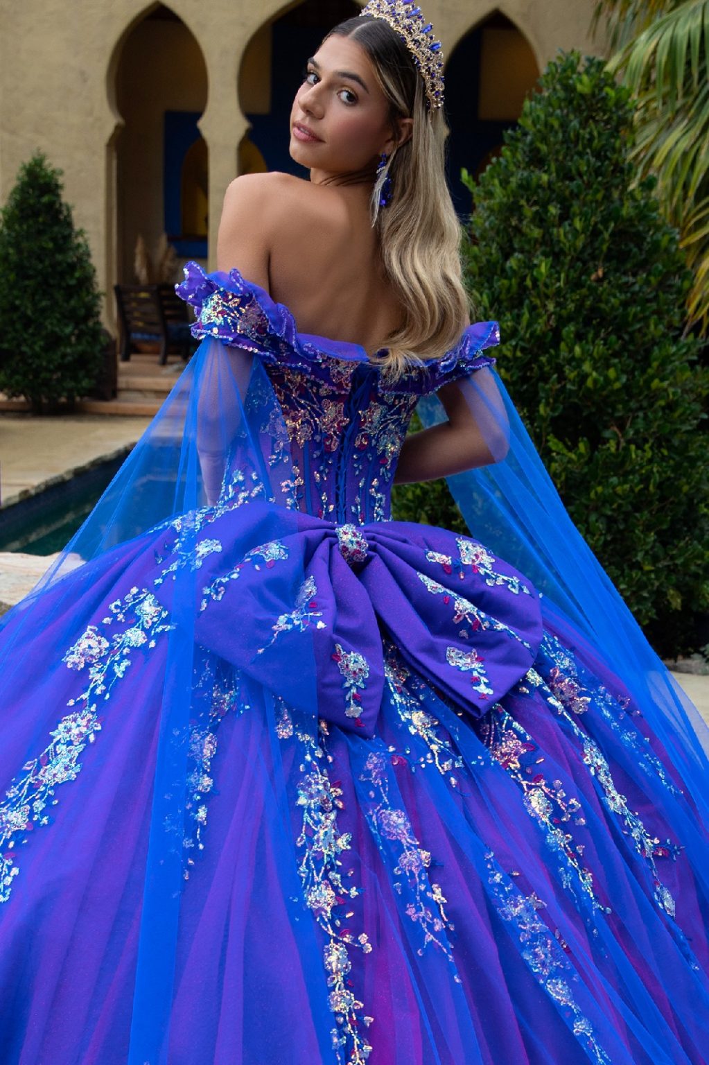This gorgeous dress is inspired by Aurora, perfect for your quince or sweet sixteen, made especially for princesses. GL3518(GLS) BY GLORIA