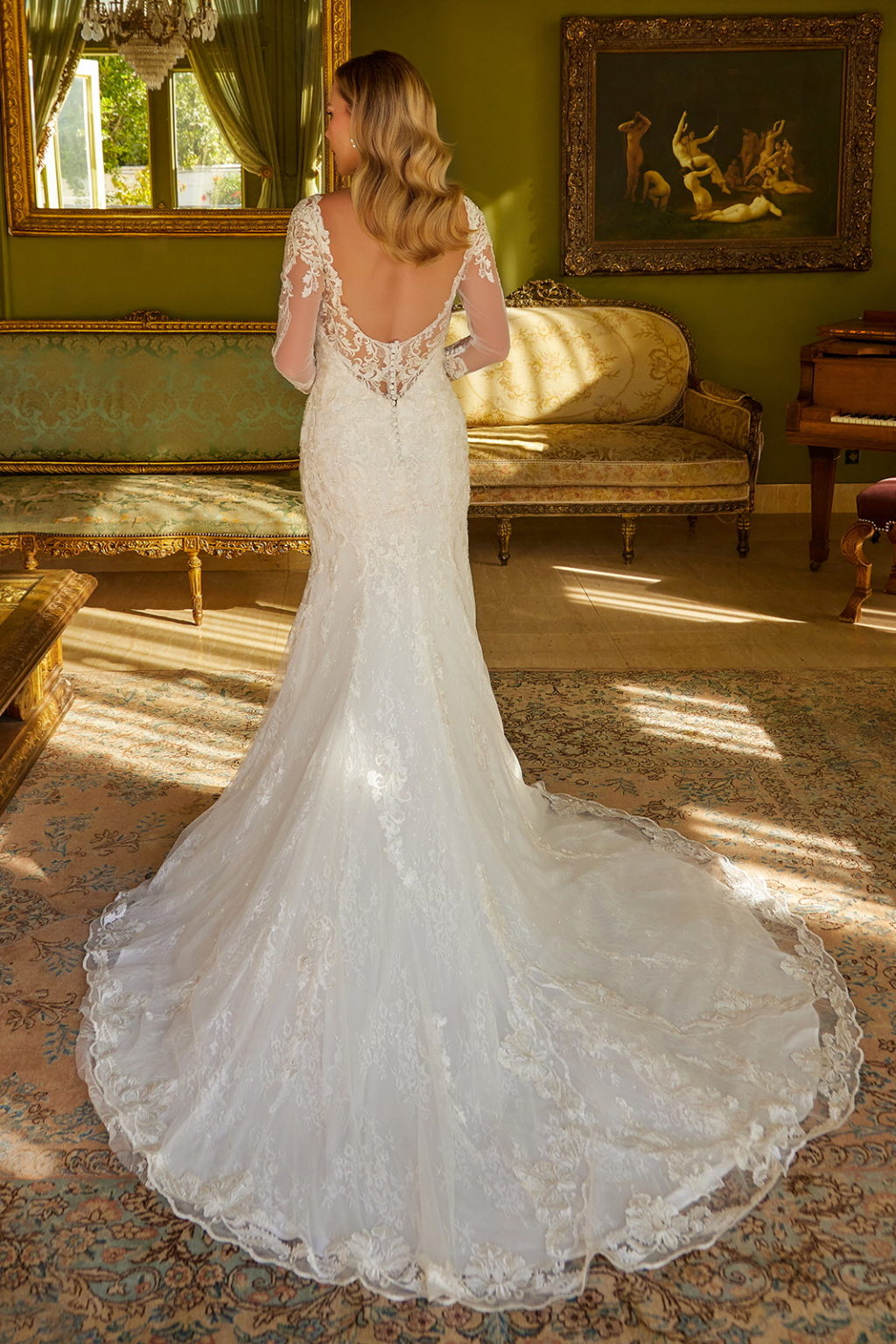 Feel beautiful in this elegant, trumpet silhouette, wedding dress. GL3535 BY GLORIA