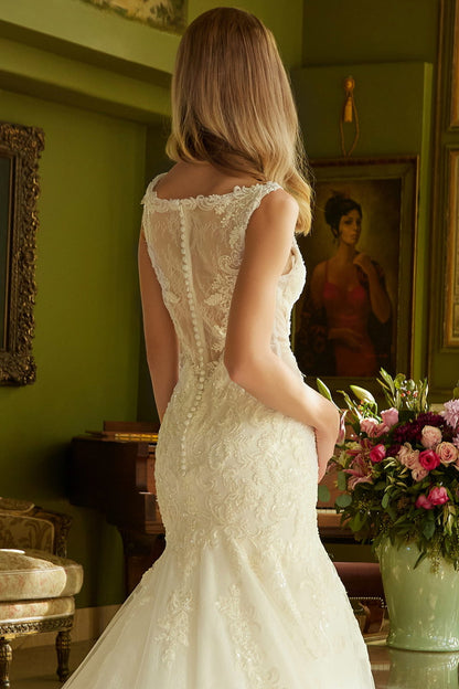 Mermaid silhouette wedding dress! GL3536 BY  GLORIA