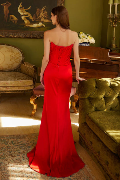 Look classy in this fitted, floor-length dress. GL3588 GLS  BY ELIZABETH K
