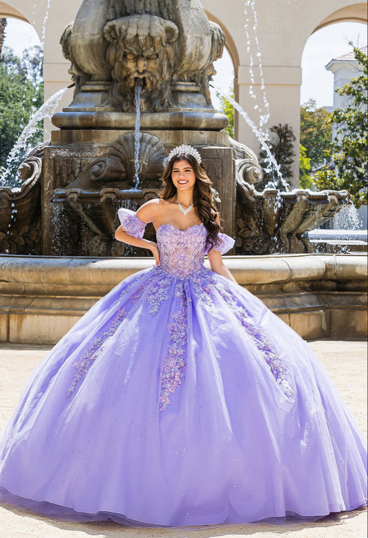 Sweetheart strapless neckline with bodice corset. PQ1026 by Bella Couture