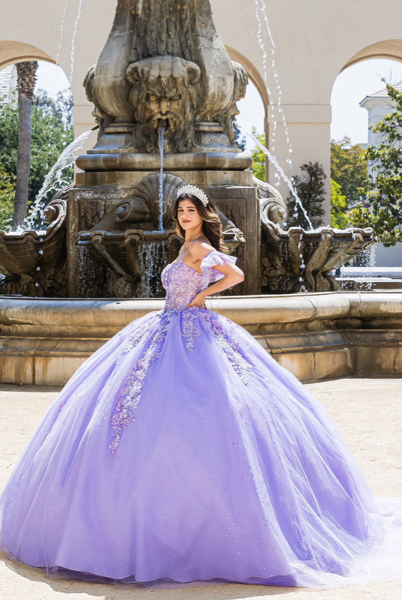 Sweetheart strapless neckline with bodice corset. PQ1026 by Bella Couture