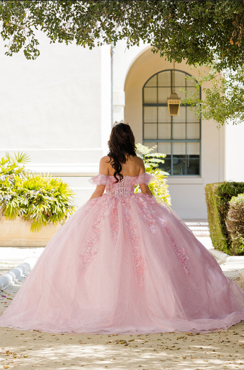 Sweetheart strapless neckline with bodice corset. PQ1026 by Bella Couture