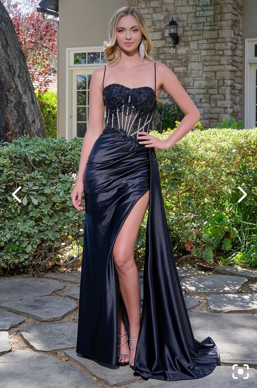this fitted dress has spaghetti straps that are attached to the sweetheart neckline bodice GL3619 BY ELIZABETH K