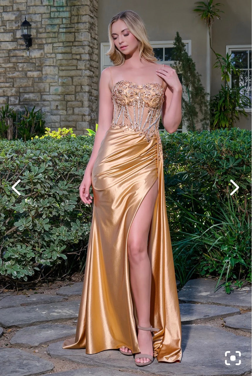 this fitted dress has spaghetti straps that are attached to the sweetheart neckline bodice GL3619 BY ELIZABETH K