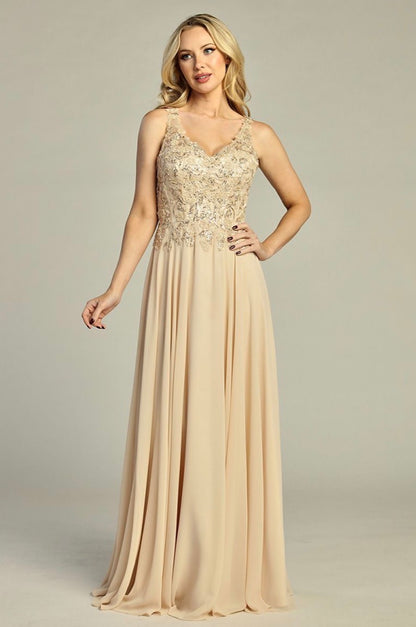 Embellished with sequins. A-line skirt. 7928K BY LET´S CORP