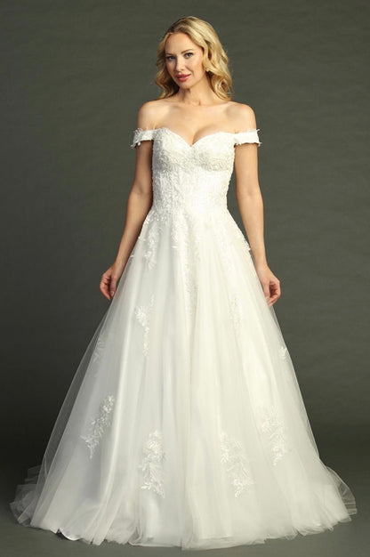 Decorated with beads, sequins and floral embroidery. 7917L BY LET´S CORP