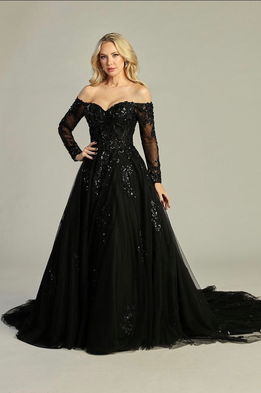 Embellished with beads, sequins. A-line skirt. 7989L BY LET´S CORP