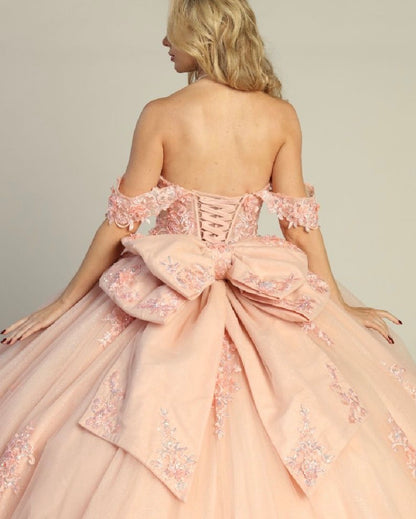 Flower appliqués sequins, jewels and glitter this ball gown . 7953Q LET´S CORP