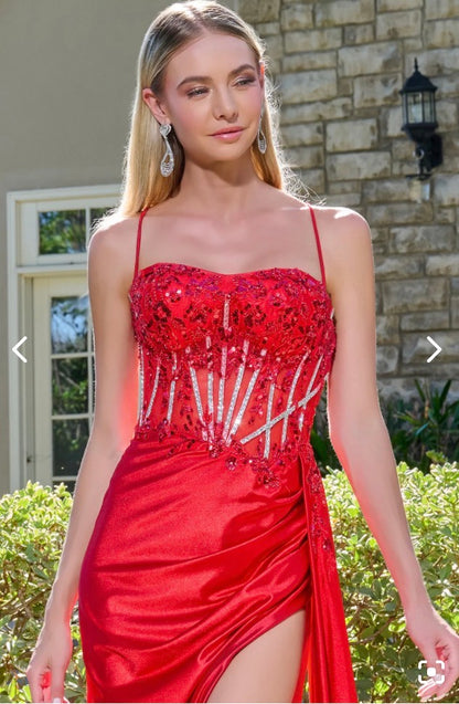 this fitted dress has spaghetti straps that are attached to the sweetheart neckline bodice GL3619 BY ELIZABETH K
