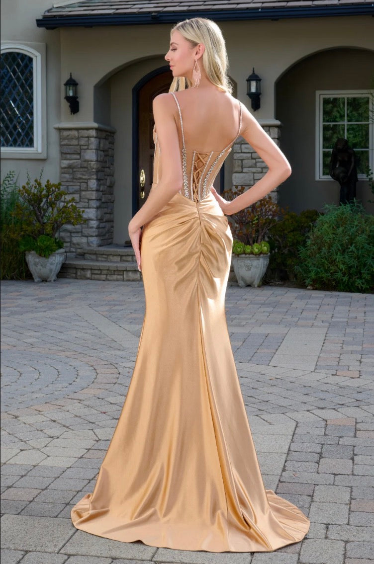 Sleek meets sparkle in this floor-length fitted evening gown. GL3686 BY ELIZABETH K