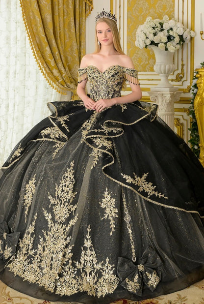 Steal the spotlight in this show-stopping quinceañera ball gown. GL3670 BY ELIZABETH K