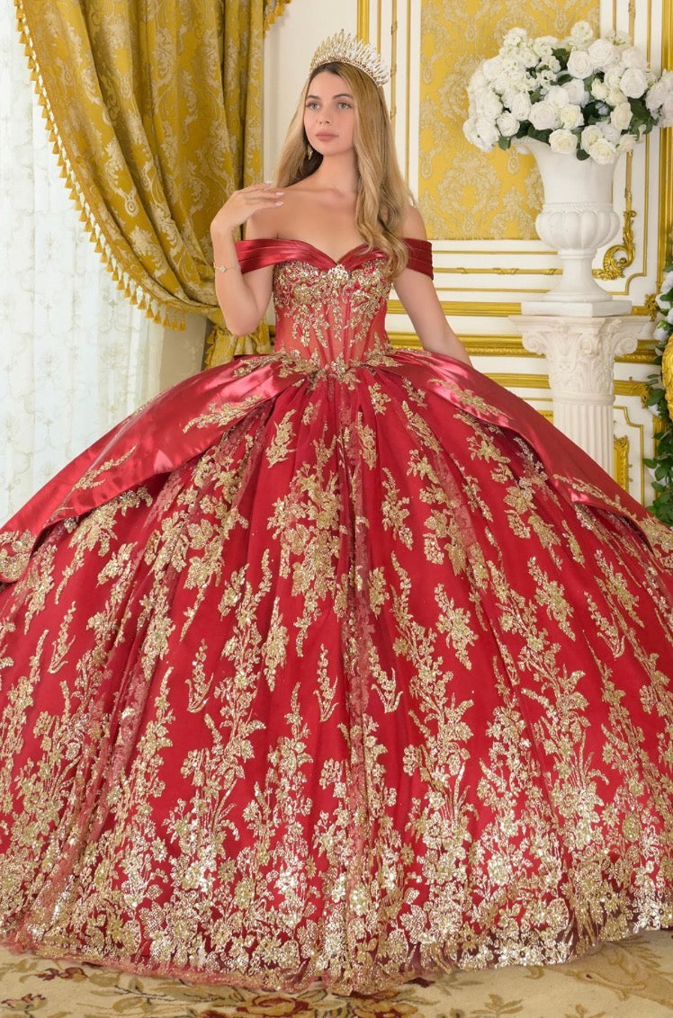 Indulge in classic glamour with this stunning quinceañera ball gown. GL3791 BY ELIZABETH K