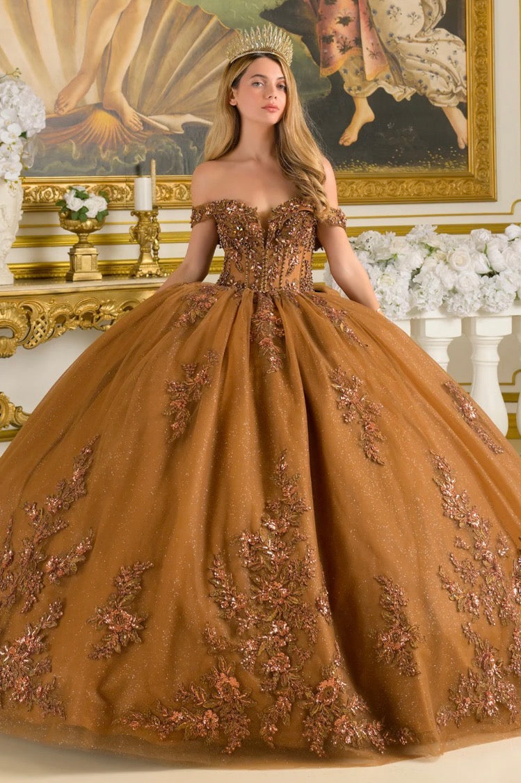 Graceful and stunning, this quinceañera ball gown. GL3811 BY ELIZABETH K