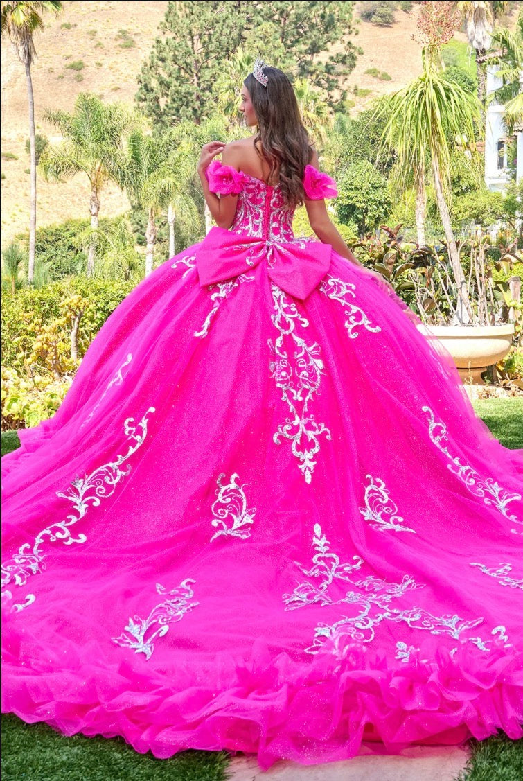 Straight from a dream, this ball gown highlights. GL3709 BY ELIZABETH K