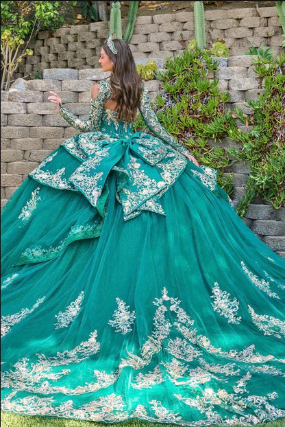 Make a grand entrance in this luxurious quinceañera ball gown. GL3800 BY ELIZABETH K