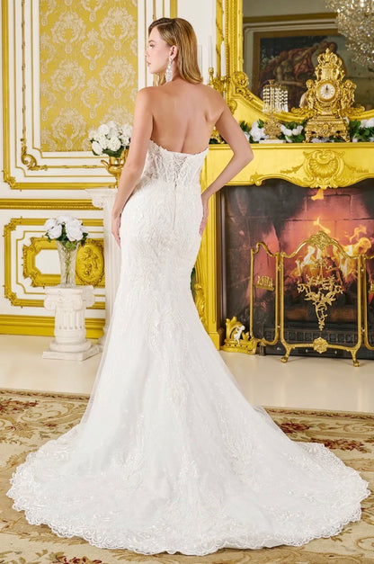 Walk the aisle in this exquisite trumpet silhouette wedding gown. GL3826 BY GLORIA