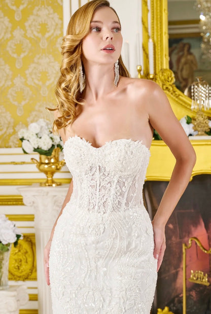 Walk the aisle in this exquisite trumpet silhouette wedding gown. GL3826 BY GLORIA