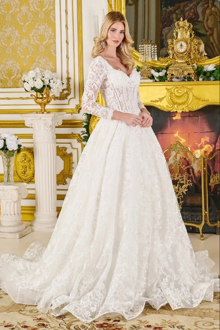 Radiate elegance in this breathtaking wedding gown. GL3819 GLS BY GLORIA