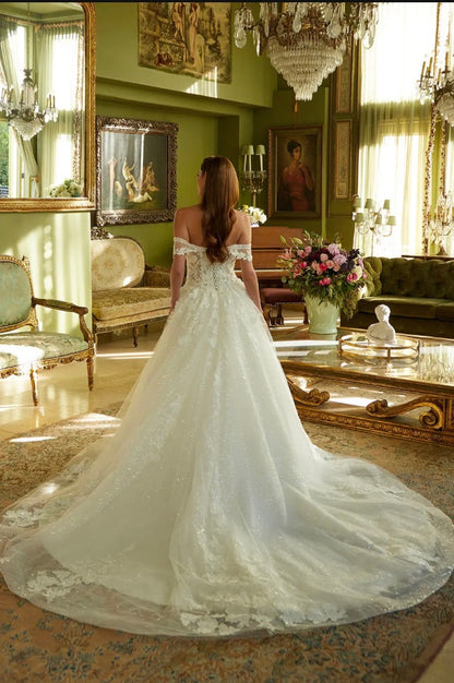 Decorated with beads, sequins and floral embroidery. GL3602 GLS BY GLORIA
