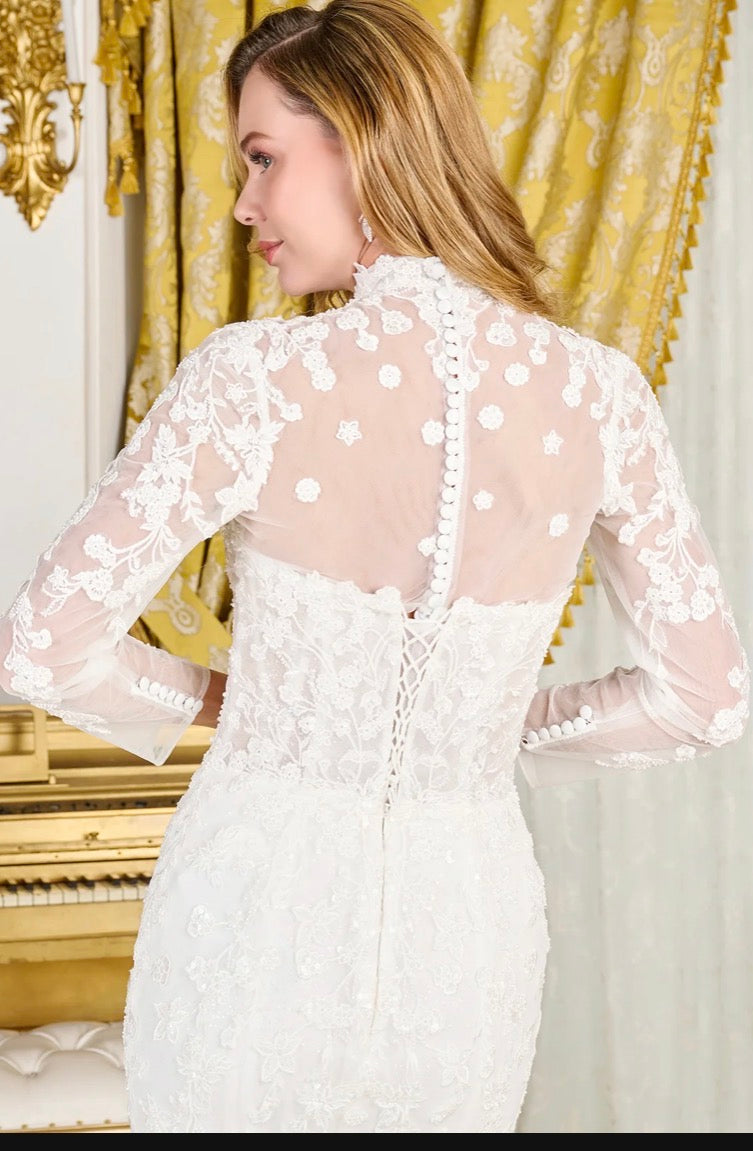 This versatile trumpet silhouette wedding gown. GL3830 GLS BY GLORIA