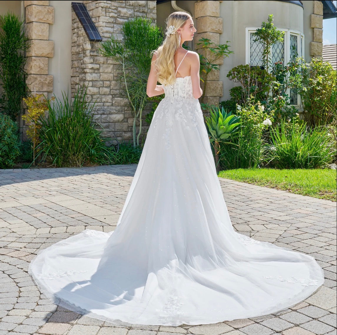 Exude timeless romance in this stunning wedding gown. GL3755 GLS by Gloria