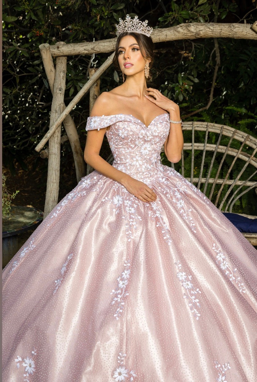 This is a gown made for grand entrances. 8060J by CIDERELLA Couture