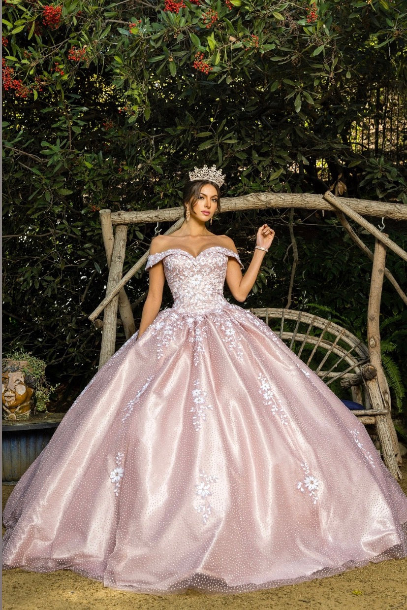 This is a gown made for grand entrances. 8060J by CIDERELLA Couture