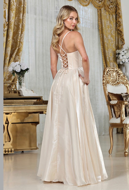 Elegant dress perfect for any ocassion. 3147 by ADORA DESIGN