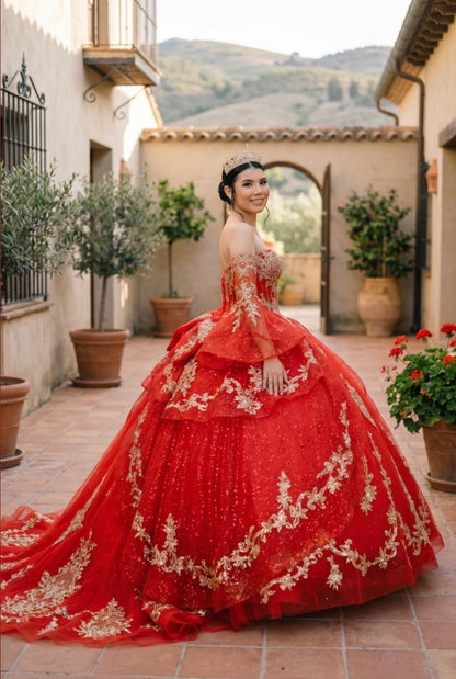 This gown is a dream come true for any celebration. 8575JQ BY CINDERELLA COUTURE
