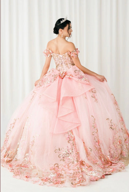 This breathtaking ball gown is the epitome of royal elegance. 8420JQ BY CINDERELLA COUTURE