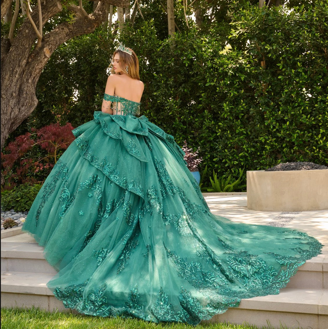 This quinceañera gown features a classic ballgown silhouette with a sweetheart neckline corset bodice. GL3846 BY ELIZABETH K