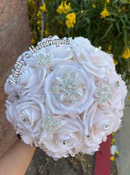 Cream with Silver Brooches Bouquet. CRCR020 by MARINA’S CRAFT.