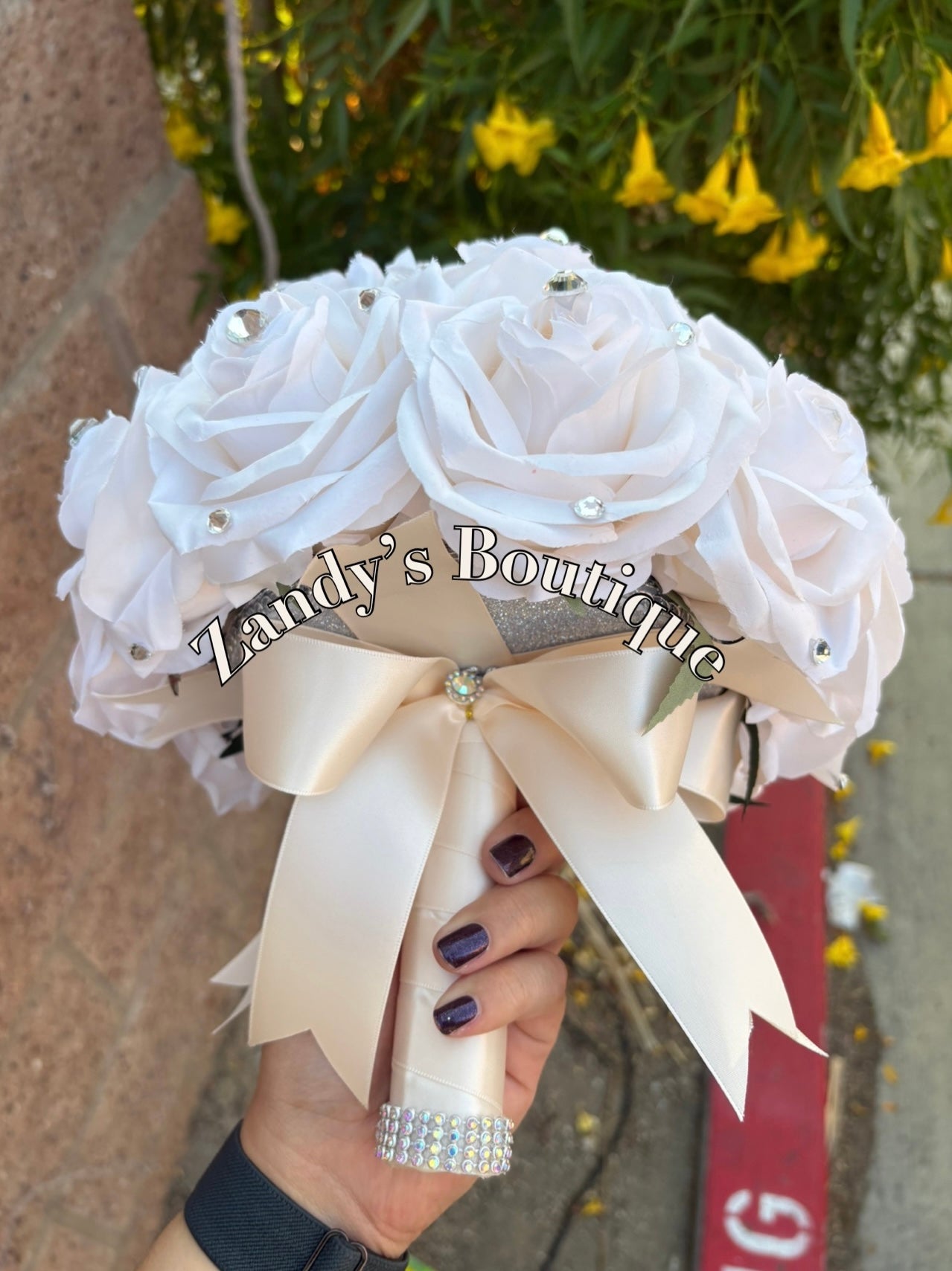 Cream with Silver Brooches Bouquet. CRCR020 by MARINA’S CRAFT.