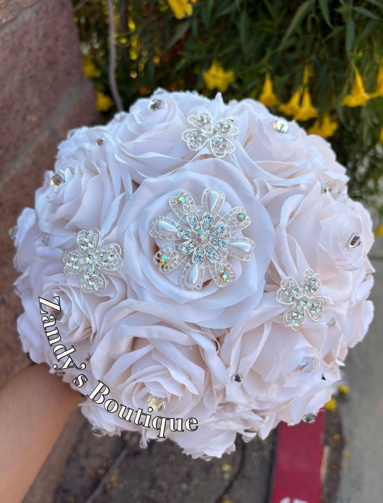 Cream with Silver Brooches Bouquet. CRCR020 by MARINA’S CRAFT.