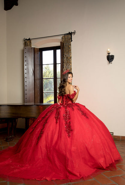 Detachable Sleeve, Sweetheart Neckline. PQ1070 by Bella Couture